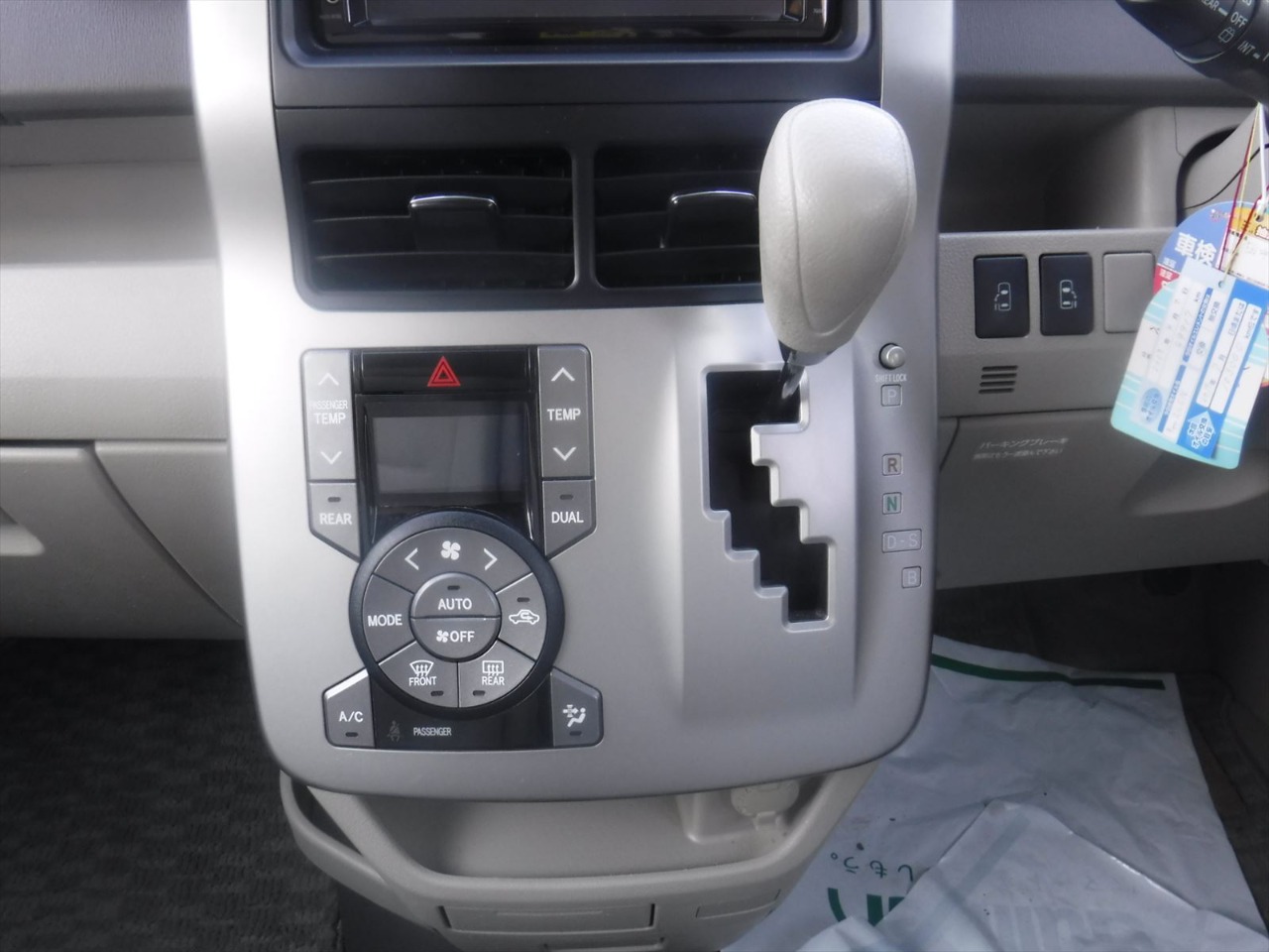 2009 TOYOTA NOAH X SMART EDITION